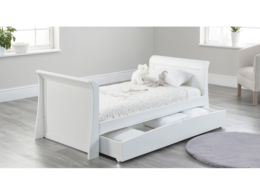 Lillian cot bed | Sleigh cot bed | teething rail | Bed with drawer